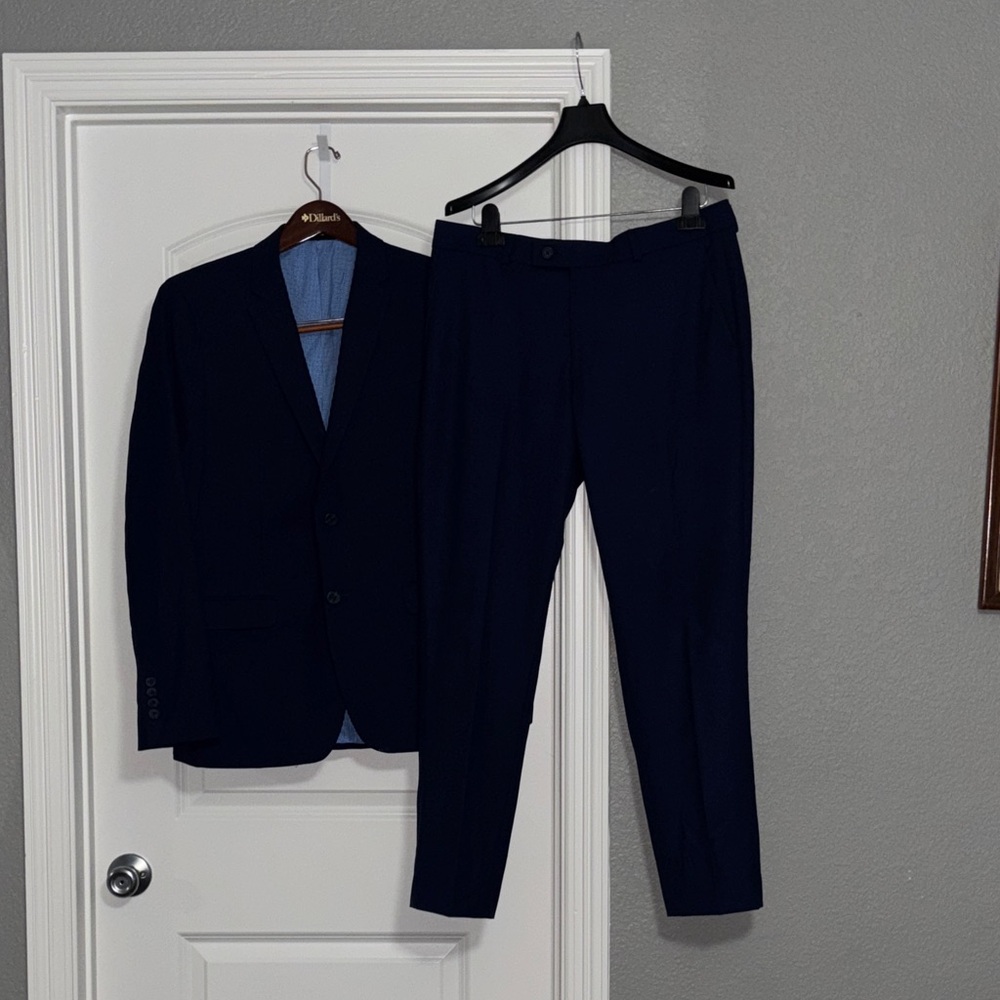 🫵Elegant Navy Men's Suit by Edgar’s 34R